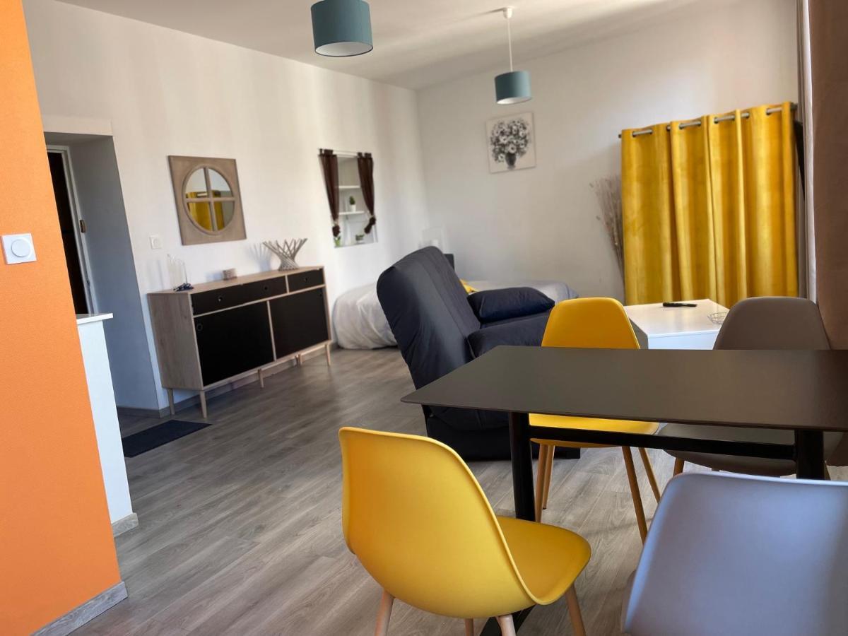 Millau Superbe Studio 35M2 Centre Ville Calme Et Ajoure Exterior photo